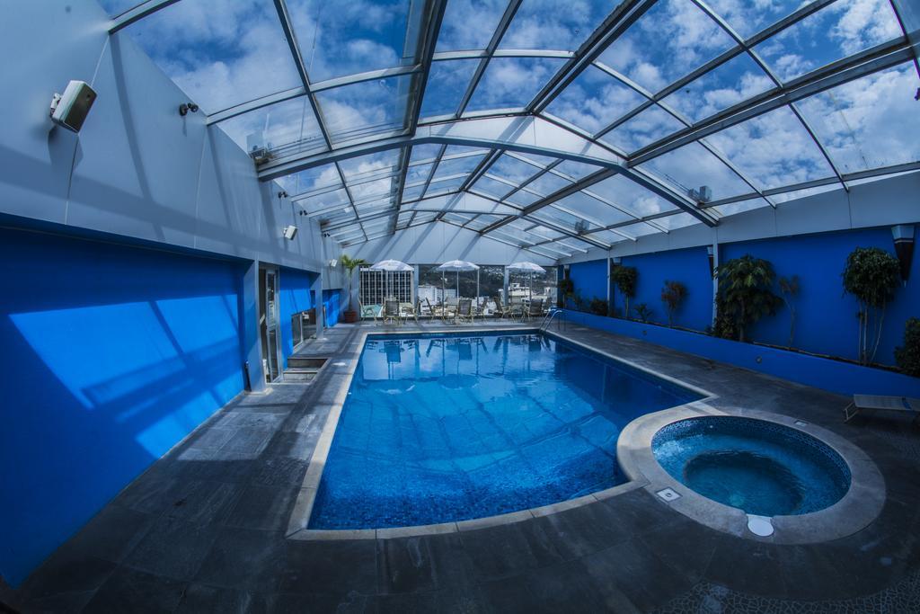 Hotel Emperador Амбато Екстер'єр фото