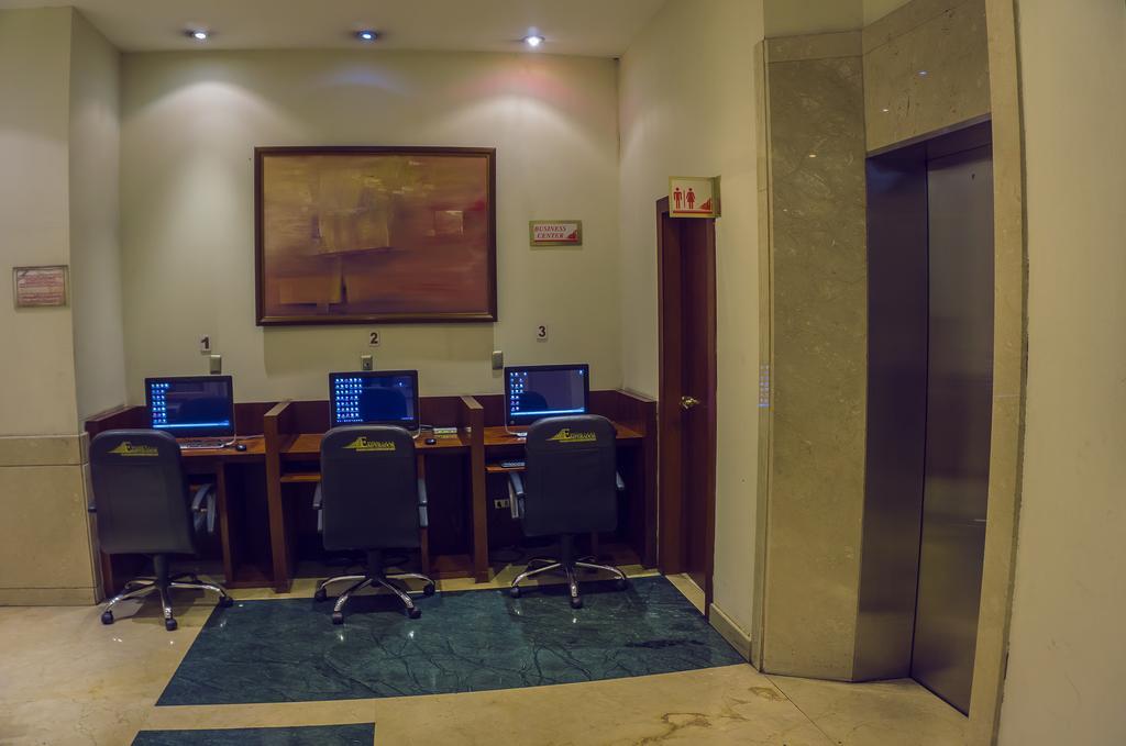 Hotel Emperador Амбато Екстер'єр фото
