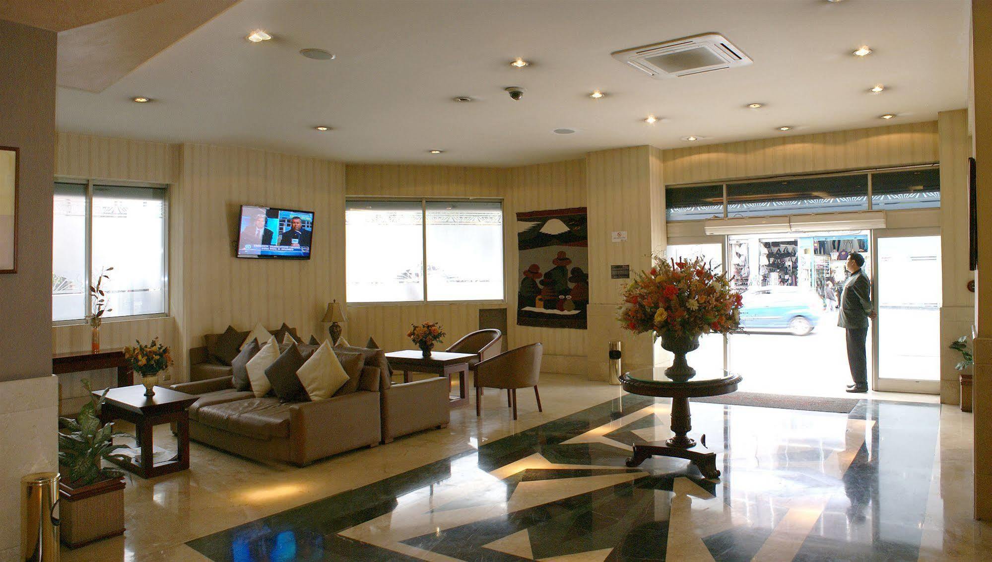 Hotel Emperador Амбато Екстер'єр фото