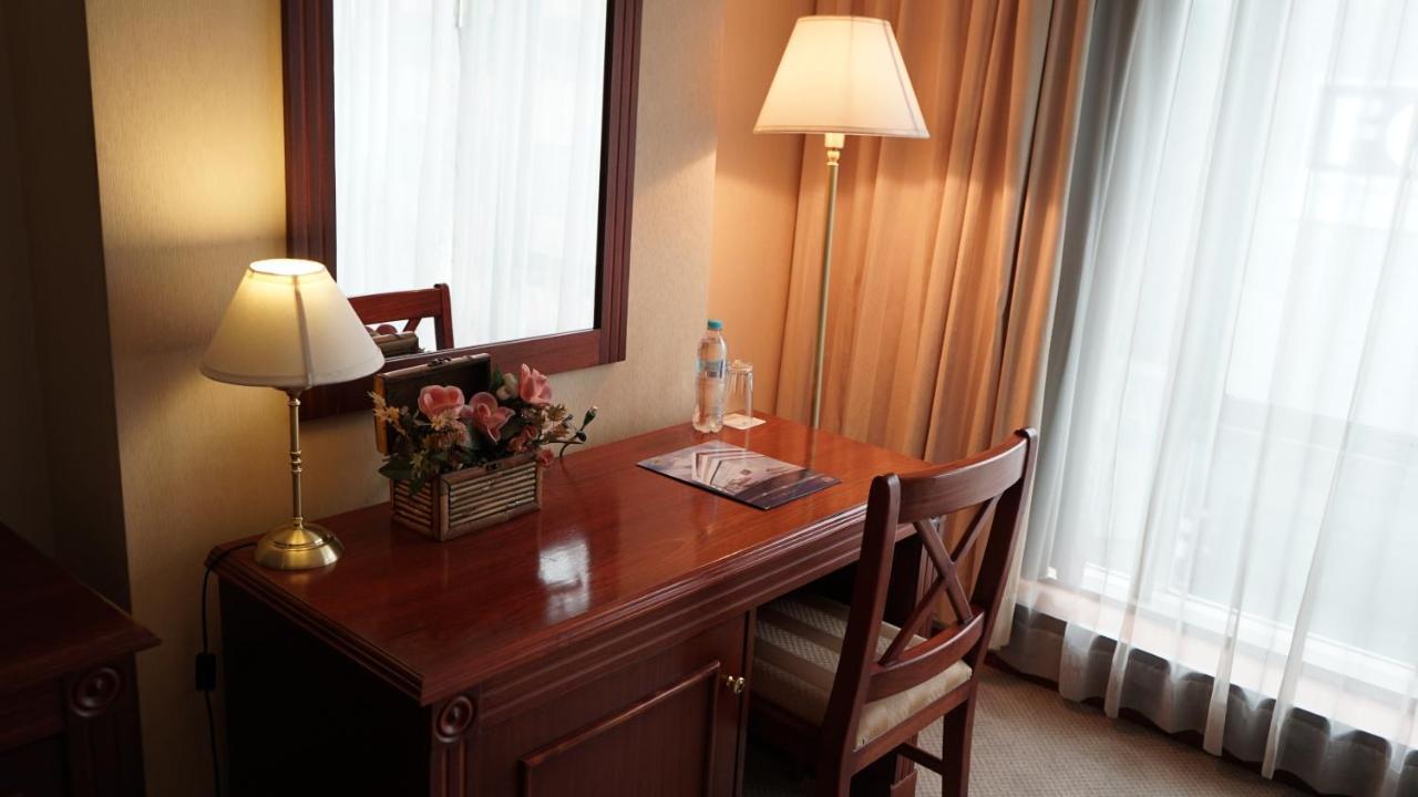 Hotel Emperador Амбато Екстер'єр фото