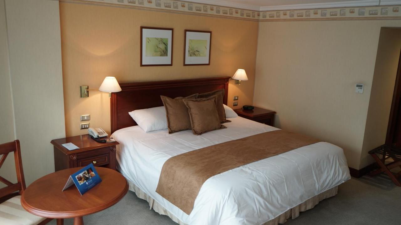 Hotel Emperador Амбато Екстер'єр фото