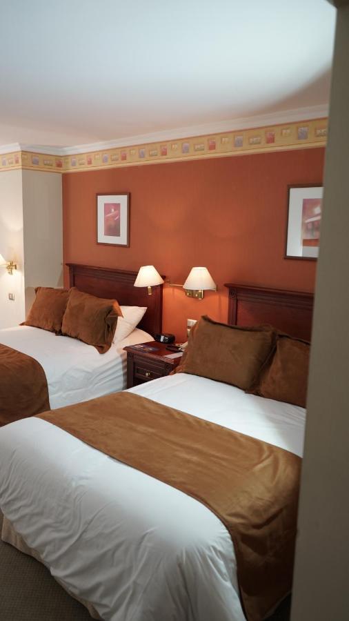 Hotel Emperador Амбато Екстер'єр фото